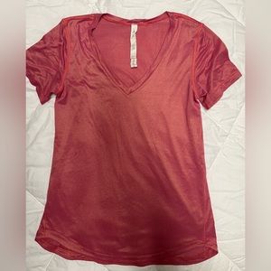 Lululemon size 6 v neck tee women coral/pink shimmer in great condition